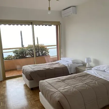 Superbe 3 Pieces Vue Mer A Deux Pas De Monte-Carlo